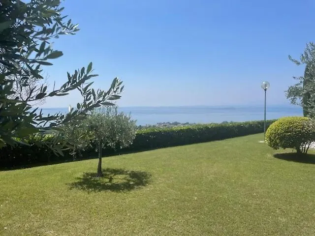 Boutiqueapartment Terrazza Cavaion Veronese 0*,  Italia